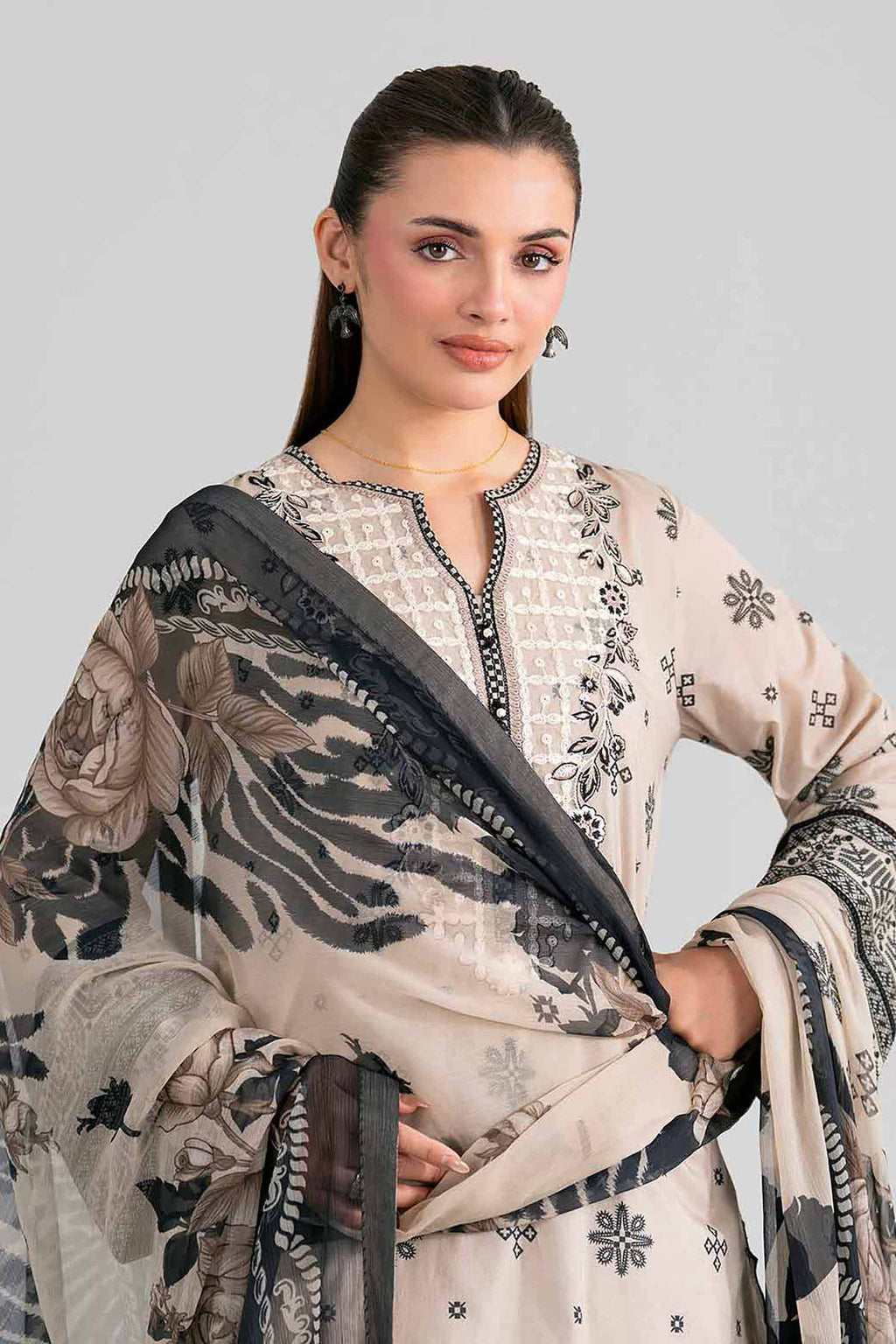 Original Nishat 3 Piece - Digital Printed Embroidered Suit - 42602001 | Buy Online in Pakistan