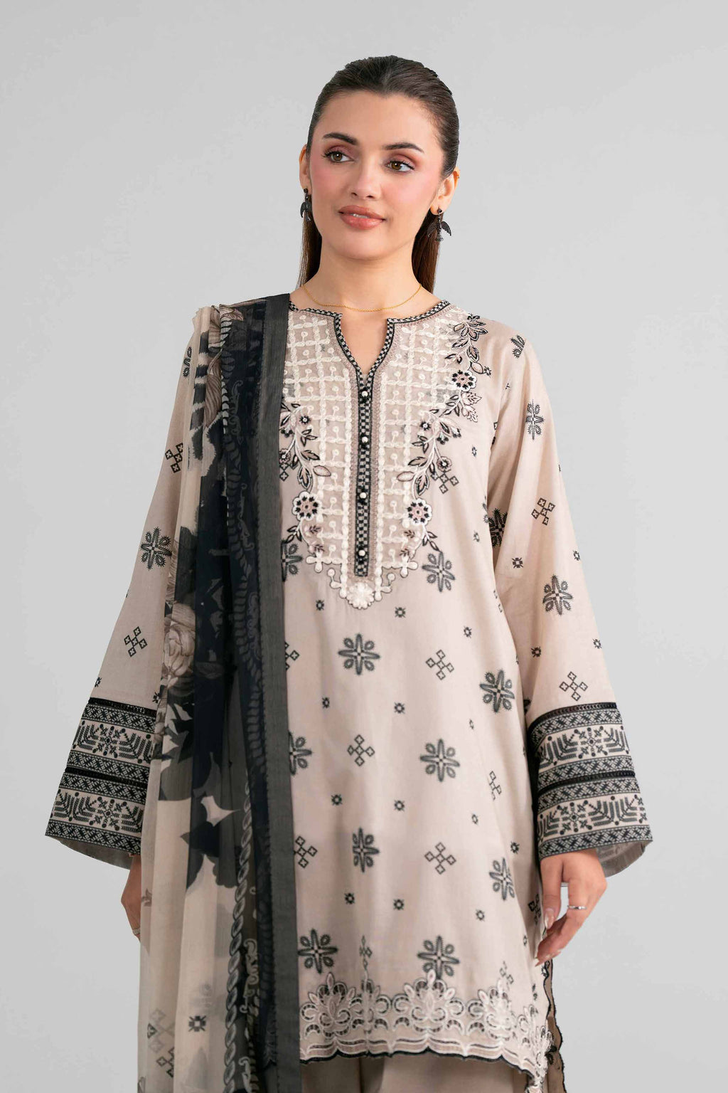 Original Nishat 3 Piece - Digital Printed Embroidered Suit - 42602001 | Buy Online in Pakistan