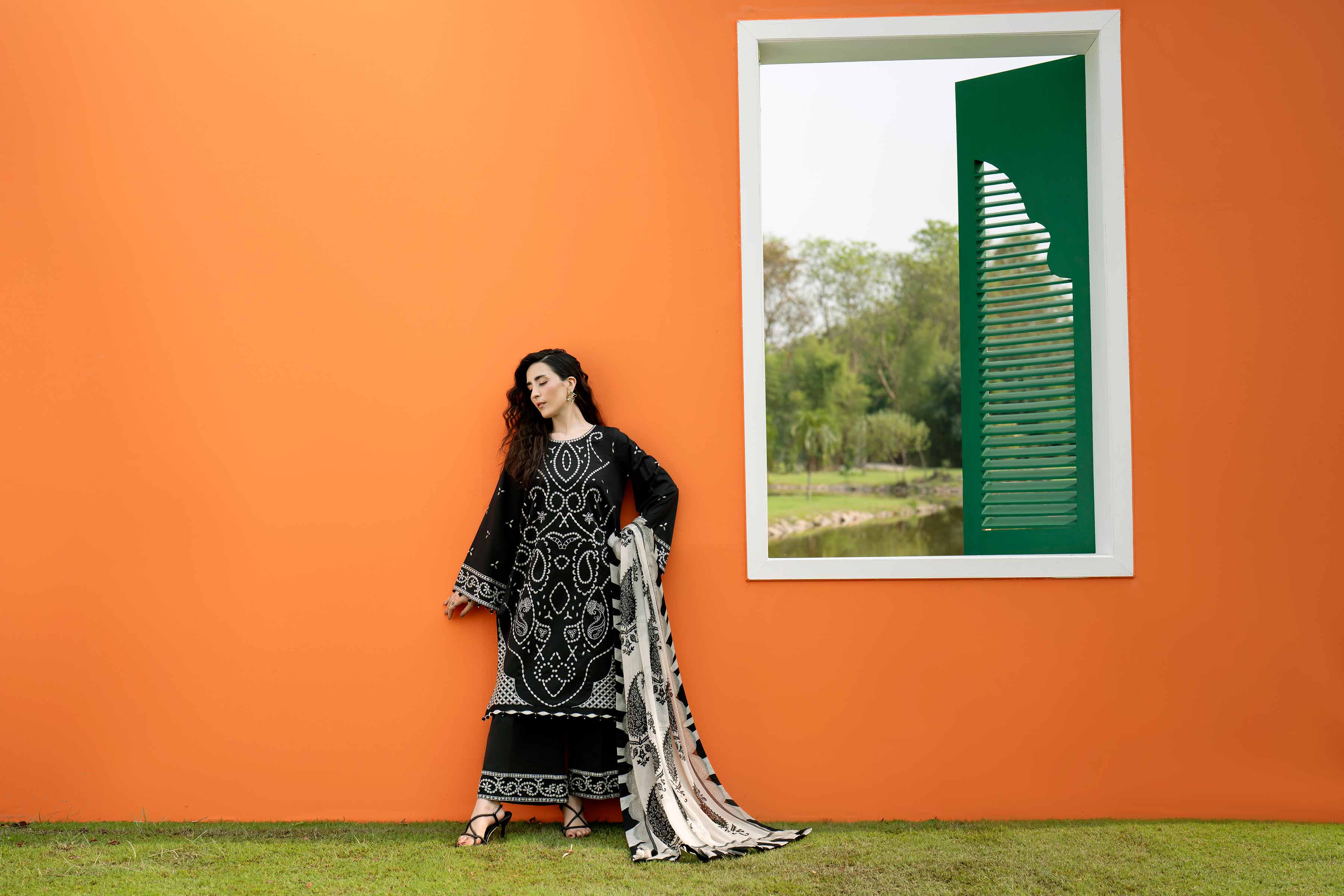 Original Nishat 3 Piece - Digital Printed Embroidered Suit - 42602009 | Buy Online in Pakistan