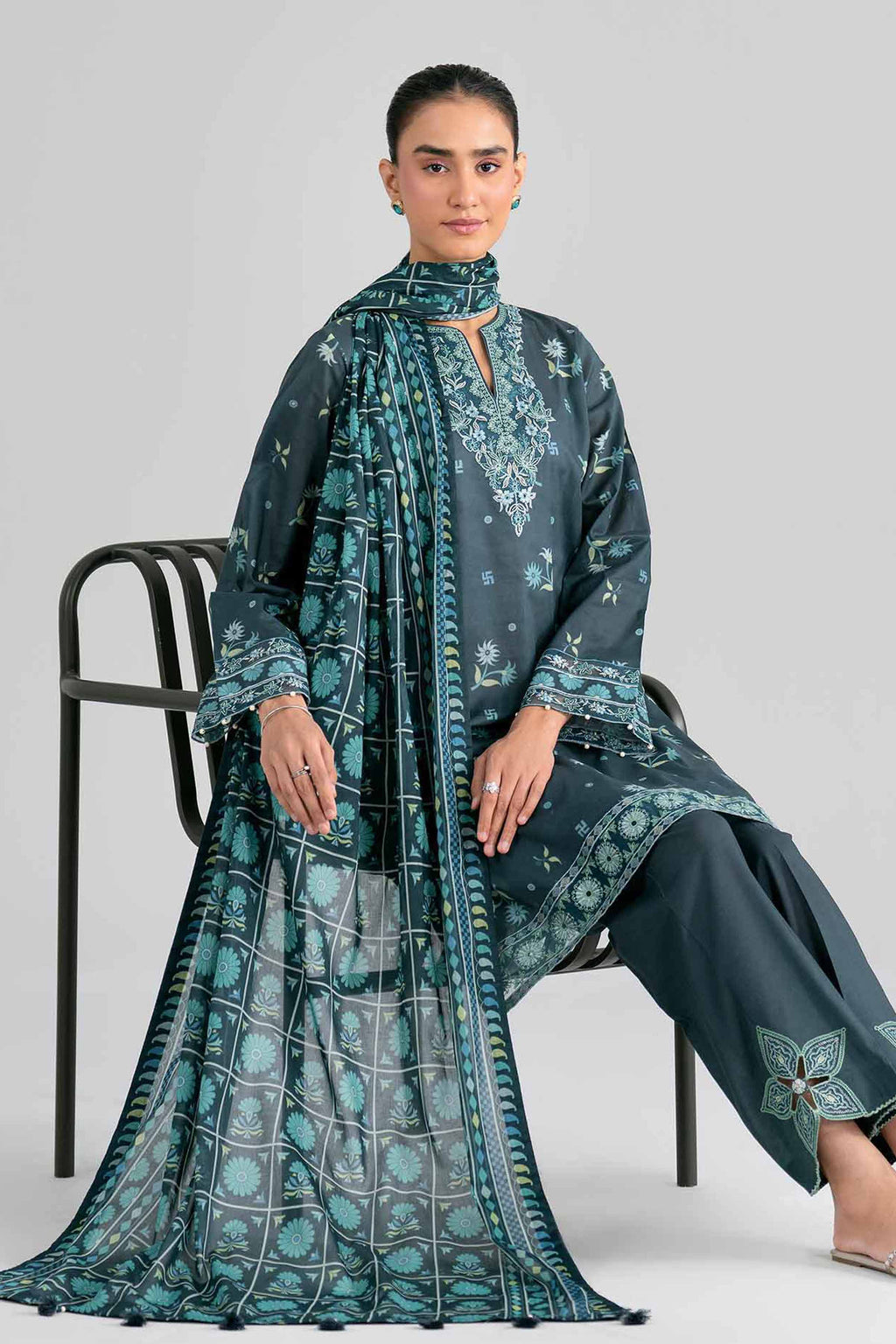 Original Nishat 3 Piece - Printed Embroidered Suit - 42602017 | Buy Online in Pakistan