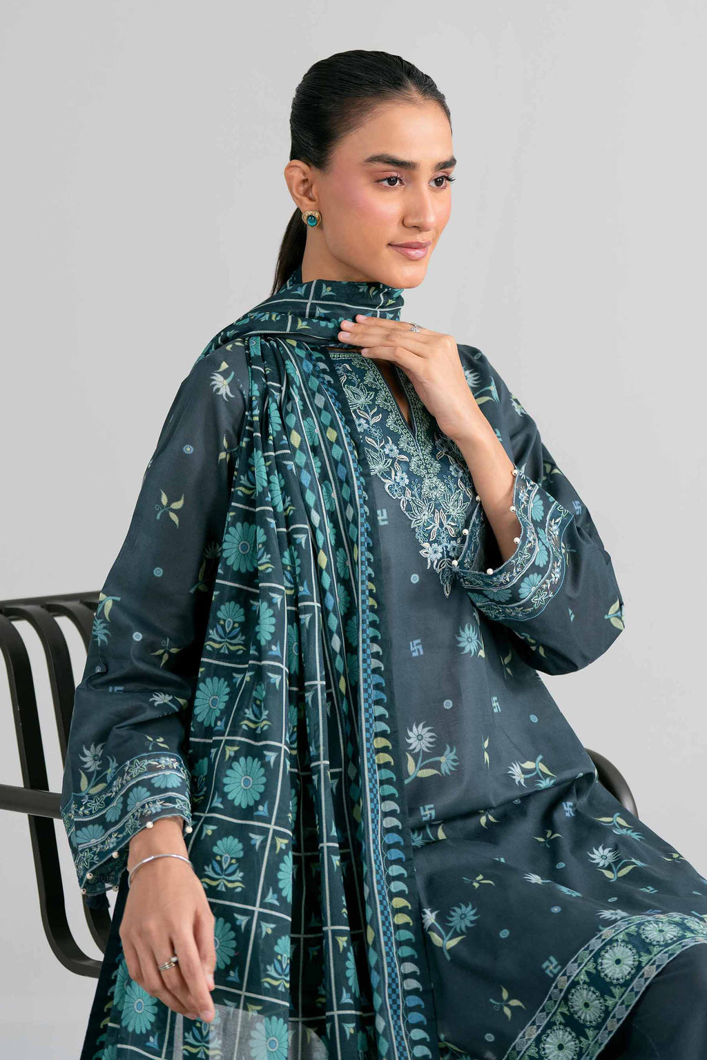 Original Nishat 3 Piece - Printed Embroidered Suit - 42602017 | Buy Online in Pakistan