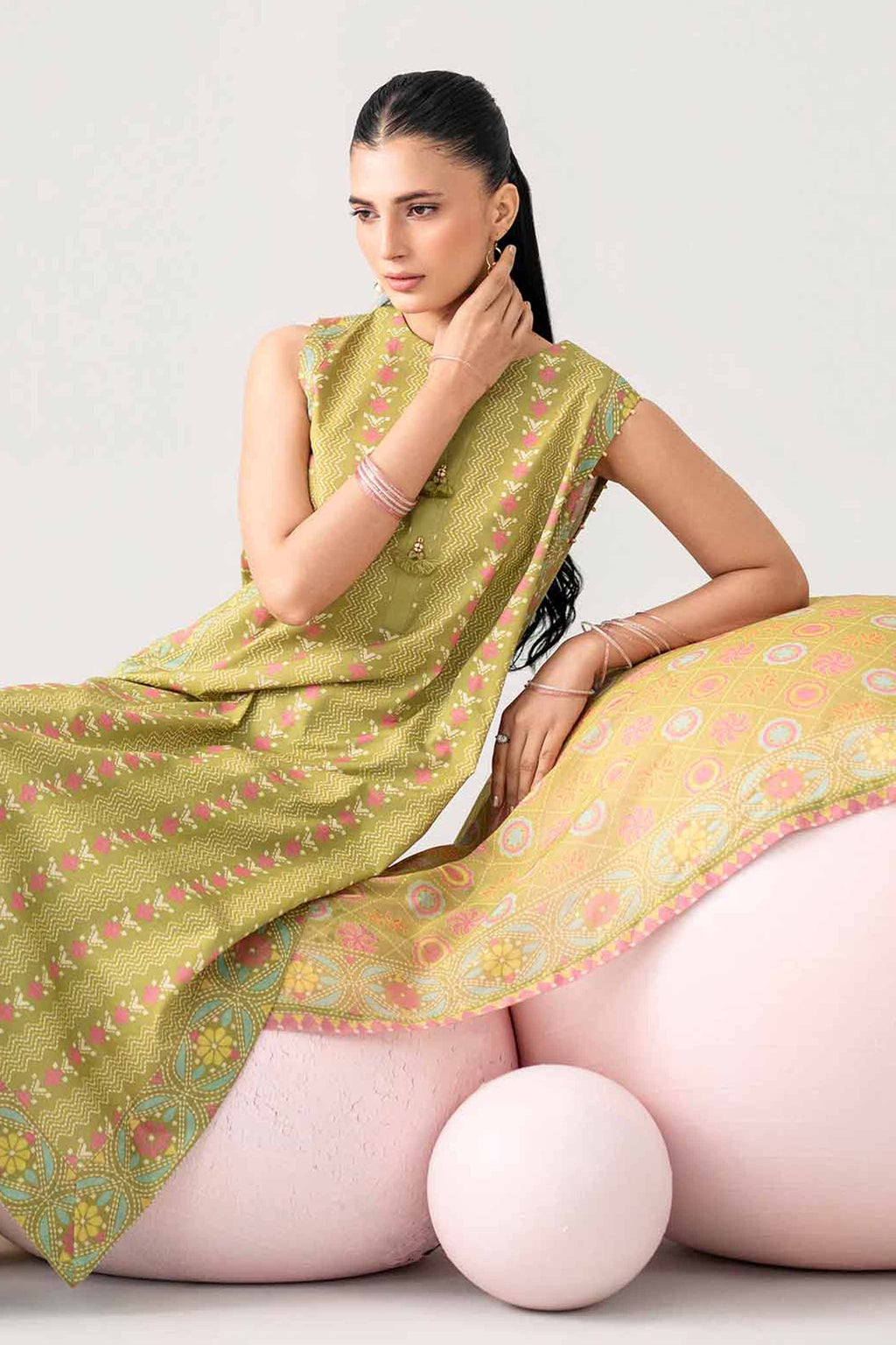 Original Nishat 3 Piece - Printed Loose Fabric - 42602644 | Buy Online in Pakistan