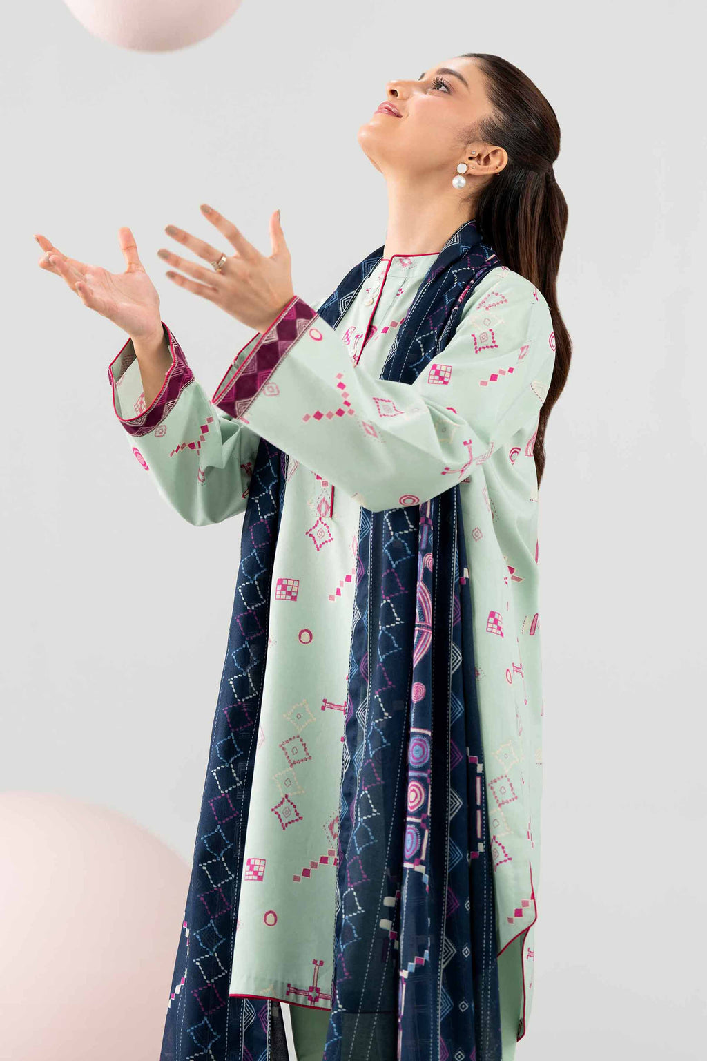 Original Nishat 3 Piece - Printed Loose Fabric - 42602657 | Buy Online in Pakistan